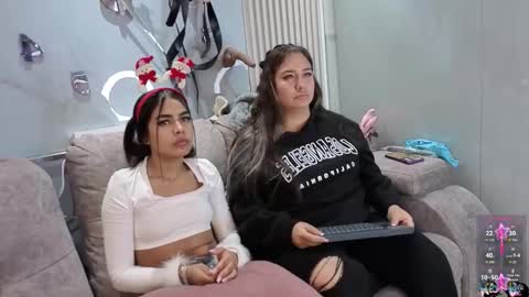 Snapshot of lara_as chatting on 28, 11, 2025 lara_as online show from 28, 11, 2025