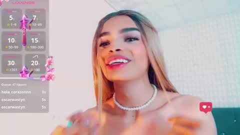 Snapshot of lara_brunette chatting on 28, 1, 2025 Lara Brunette  online show from 28, 1, 2025