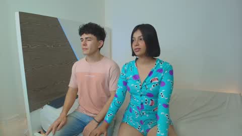 LaraAndKenai online show from 14, 12, 2024