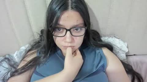 Snapshot of laracamille chatting on 18, 2, 2025 lara online show from 18, 2, 2025