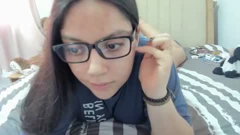 Snapshot of laracamille chatting on 27, 2, 2025 lara online show from 27, 2, 2025