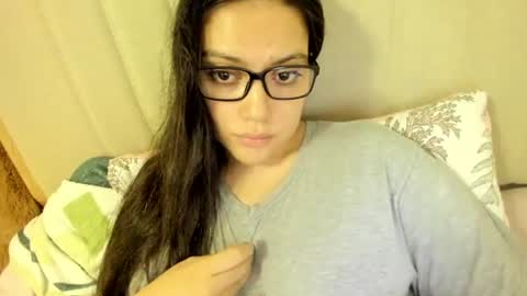 Snapshot of laracamille chatting on 26, 10, 2025 lara online show from 26, 10, 2025