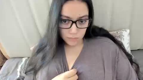 lara online show from 10, 3, 2026