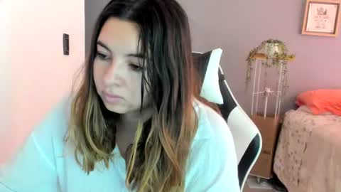 Lara online show from 14, 6, 2026