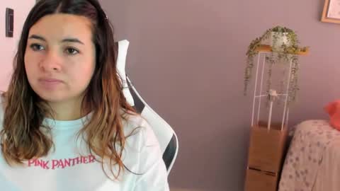 Lara online show from 15, 6, 2026