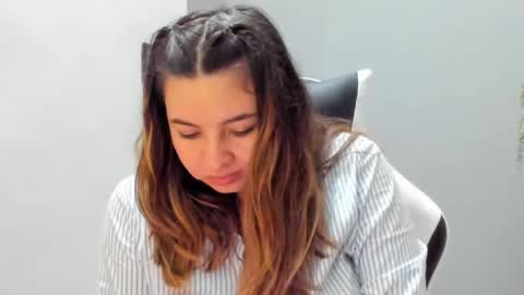 Lara online show from 17, 6, 2026