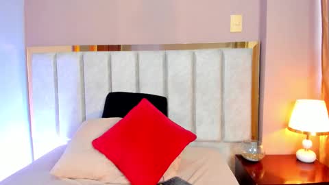 Snapshot of laragoldd chatting on 31, 10, 2025 Lara Gold online show from 31, 10, 2025