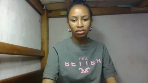 larah98 online show from 17, 2, 2026