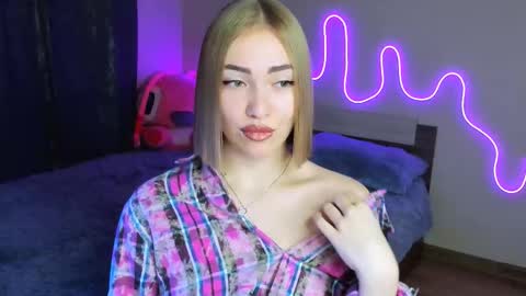Snapshot of larakrein_lk chatting on 12, 10, 2025 LaraKrein lk online show from 12, 10, 2025