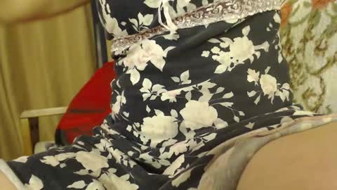 Snapshot of laralhotr chatting on 1, 3, 2025 laralhotr online show from 1, 3, 2025