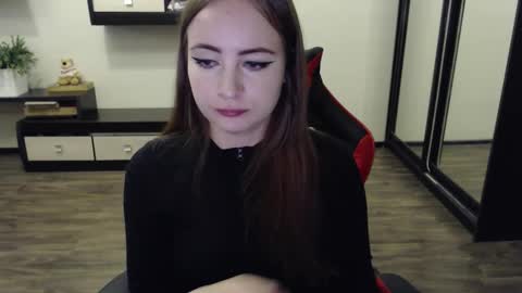 Snapshot of laralianna chatting on 14, 9, 2025 Laralianna online show from 14, 9, 2025