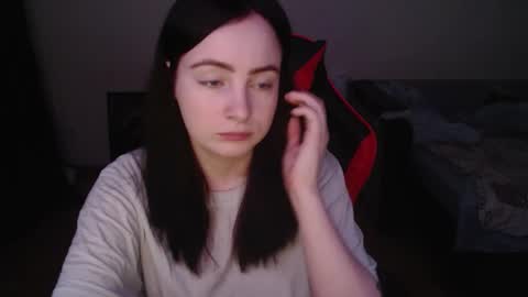 Laralianna online show from 7, 2, 2026