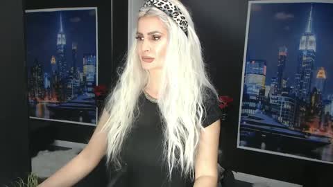 laras_moans online show from 6, 3, 2025