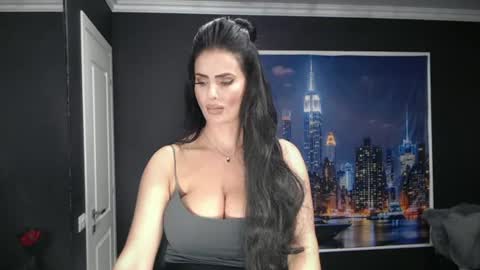 laras_moans online show from 5, 7, 2026