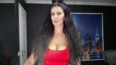 laras_moans online show from 11, 7, 2026