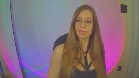 Snapshot of larawintersxxx chatting on 24, 10, 2025 larawintersxxx online show from 24, 10, 2025
