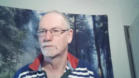 Snapshot of larbie chatting on 4, 1, 2025 Larbie online show from 4, 1, 2025