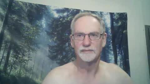 Snapshot of larbie chatting on 1, 3, 2025 Larbie online show from 1, 3, 2025