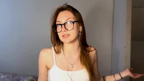 Snapshot of lareebuggie chatting on 5, 6, 2026 Eva online show from 5, 6, 2026