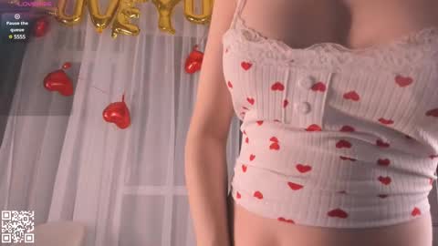 Snapshot of large_ocean chatting on 12, 3, 2025 Rose online show from 12, 3, 2025