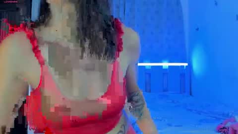 Snapshot of larisabrice chatting on 19, 10, 2025 Yuli online show from 19, 10, 2025