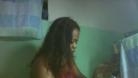 larissa645771 online show from 1, 11, 2025