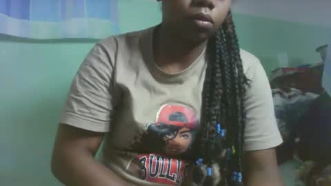 larissa645771 online show from 24, 11, 2025