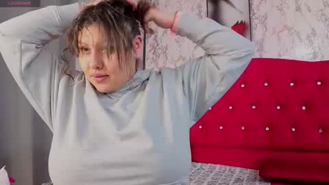 larissa_antonella online show from 28, 11, 2025