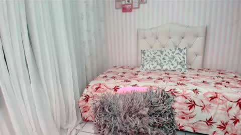 Snapshot of larissalove_doll chatting on 12, 3, 2025 Larissas online show from 12, 3, 2025