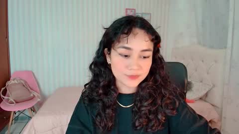 Snapshot of larissalove_doll chatting on 8, 9, 2025 Larissas online show from 8, 9, 2025