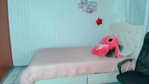 Snapshot of larissalove_doll chatting on 9, 9, 2025 Larissas online show from 9, 9, 2025