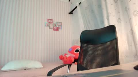 Snapshot of larissalove_doll chatting on 20, 9, 2025 Larissas online show from 20, 9, 2025