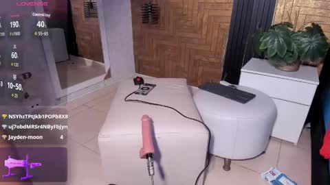       online show from 25, 5, 2026