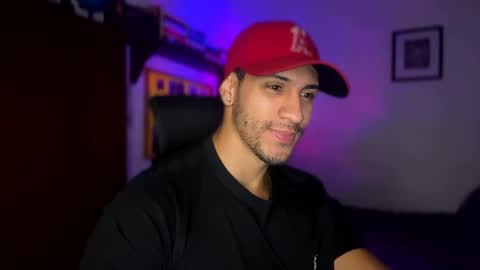 Snapshot of larry_jones chatting on 17, 12, 2024 andrew online show from 17, 12, 2024