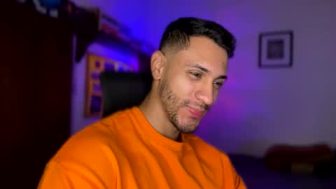 Snapshot of larry_jones chatting on 20, 12, 2024 andrew online show from 20, 12, 2024