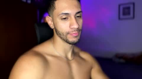 Snapshot of larry_jones chatting on 22, 12, 2024 andrew online show from 22, 12, 2024