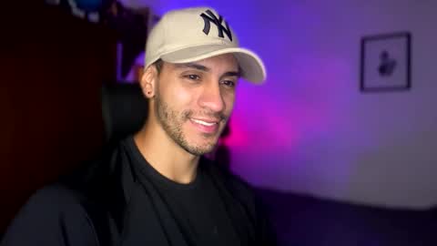 Snapshot of larry_jones chatting on 6, 1, 2025 andrew online show from 6, 1, 2025