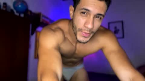 Snapshot of larry_jones chatting on 8, 1, 2025 andrew online show from 8, 1, 2025