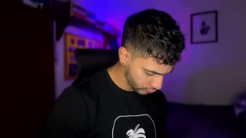 Snapshot of larry_jones chatting on 15, 1, 2025 andrew online show from 15, 1, 2025