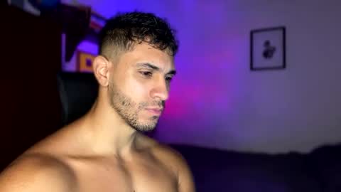 Snapshot of larry_jones chatting on 27, 1, 2025 andrew online show from 27, 1, 2025