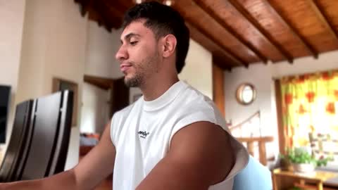 Snapshot of larry_jones chatting on 10, 3, 2025 andrew online show from 10, 3, 2025