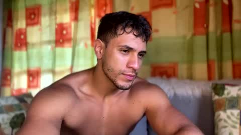 Snapshot of larry_jones chatting on 11, 3, 2025 andrew online show from 11, 3, 2025