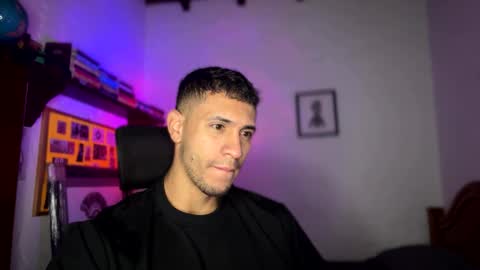 Snapshot of larry_jones chatting on 17, 9, 2025 andrew online show from 17, 9, 2025