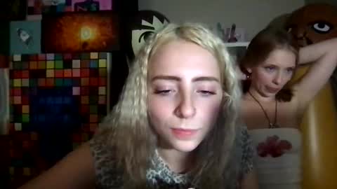 Roxy blue online show from 28, 2, 2026