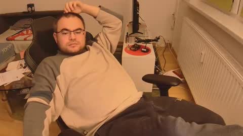 latexboy893 online show from 26, 11, 2025