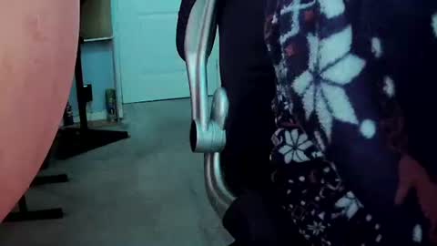 latexchris77 online show from 16, 2, 2025