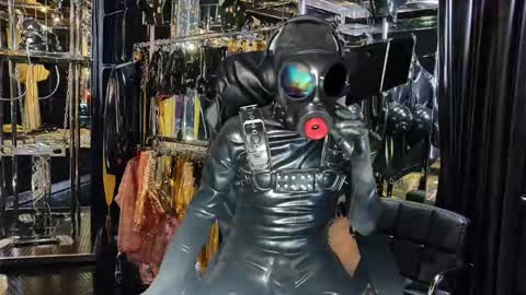 latexlover202 online show from 23, 1, 2025