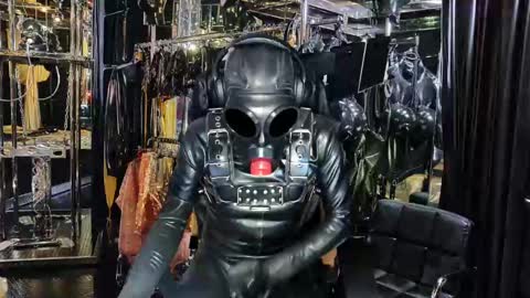 latexlover202 online show from 7, 2, 2025