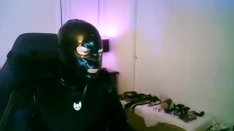 Snapshot of latexminheadroom chatting on 10, 9, 2025 latexminheadroom online show from 10, 9, 2025
