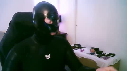 latexminheadroom online show from 31, 1, 2026